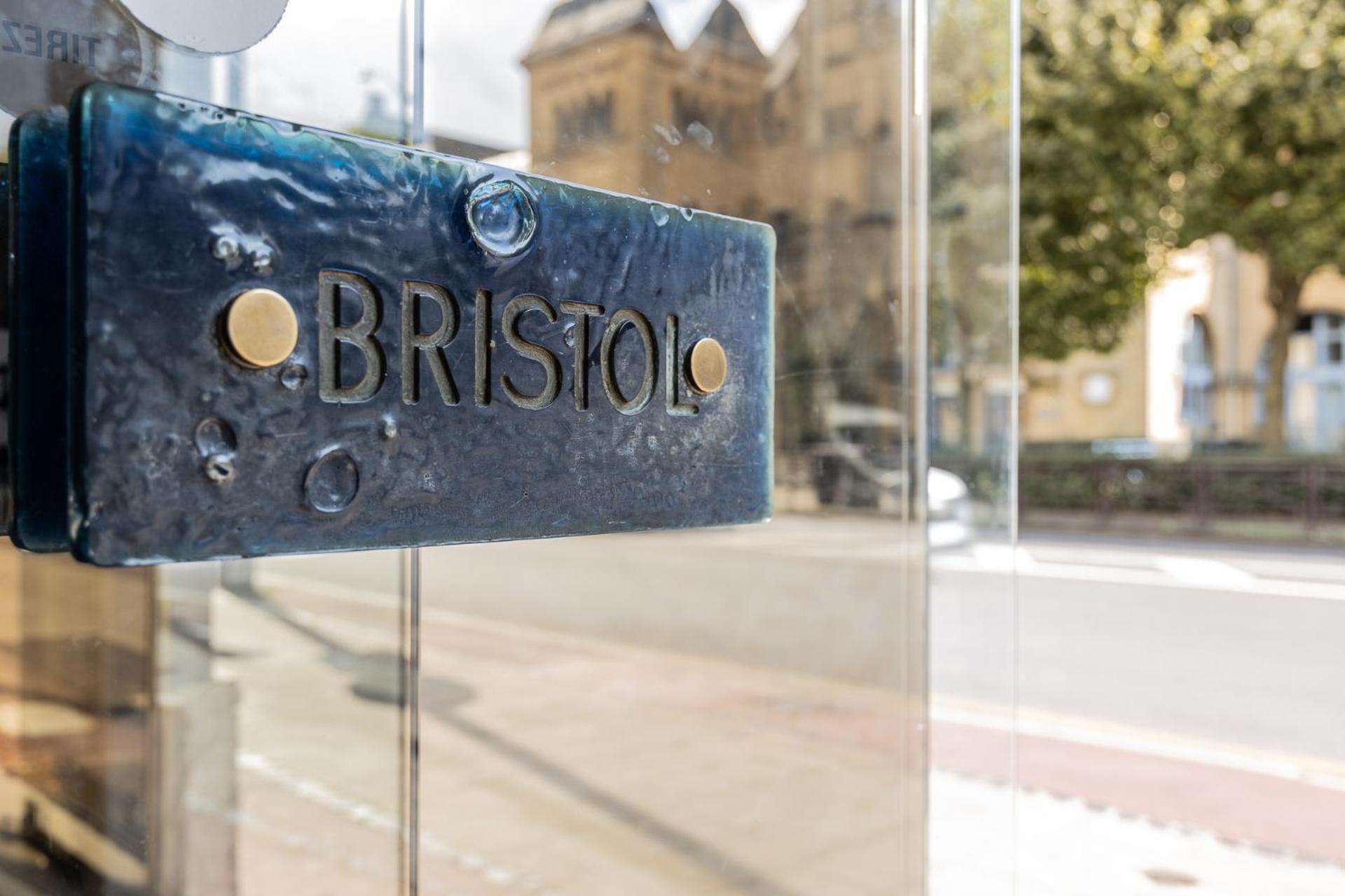 Hotel Bristol Metz Centre Gare Экстерьер фото